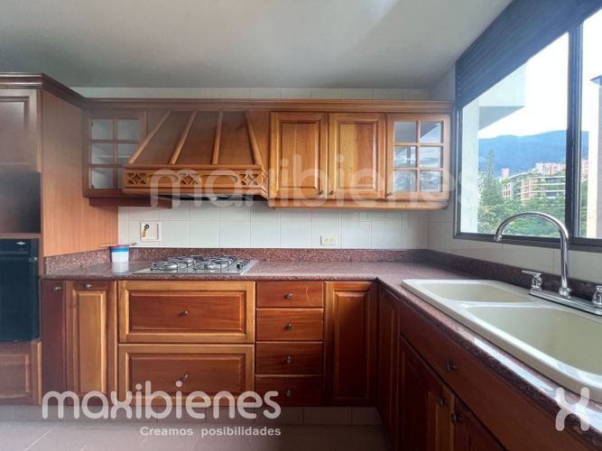 Apartamento de 2 alcobas en arriendo en Las Lomas, Medellín, 100 m² · foto 3 de 20