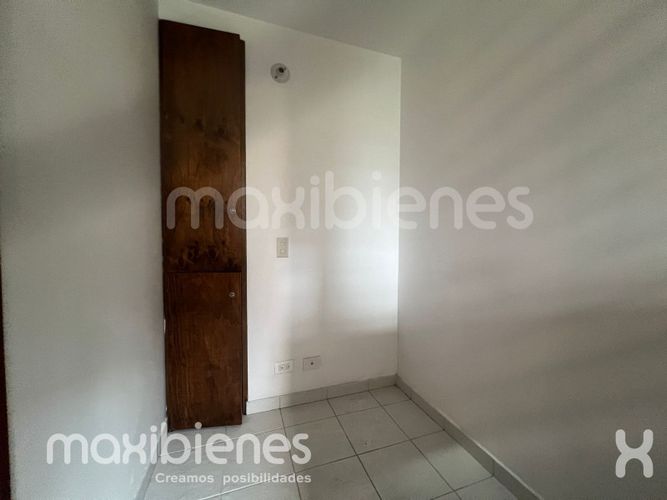 Apartamento de 2 alcobas en arriendo en Las Lomas, Medellín, 100 m² · foto 13 de 20