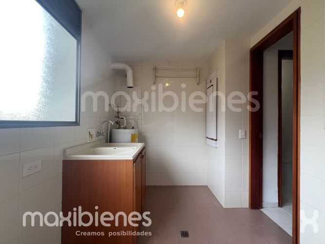 Apartamento de 2 alcobas en arriendo en Las Lomas, Medellín, 100 m² · foto 19 de 20