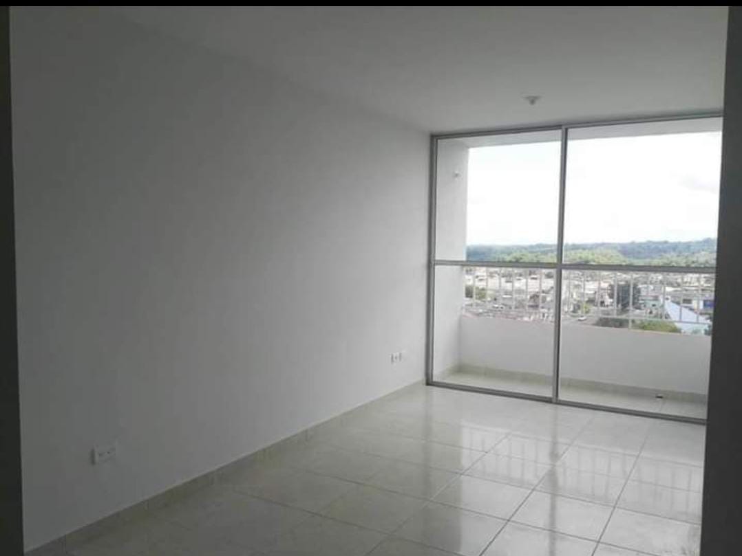 Apartamento en venta en Armenia · foto 2 de 10