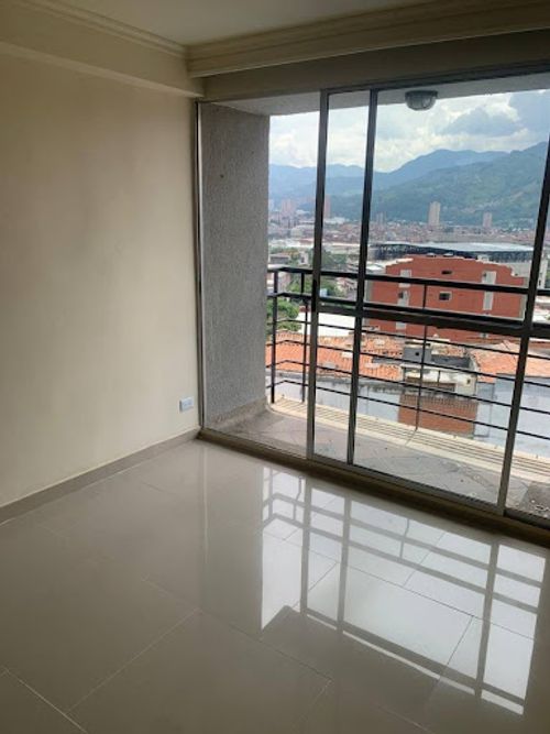 Apartamento de 3 alcobas en arriendo en Virgen Del Carmen, Sabaneta, 65 m² · foto 2 de 24