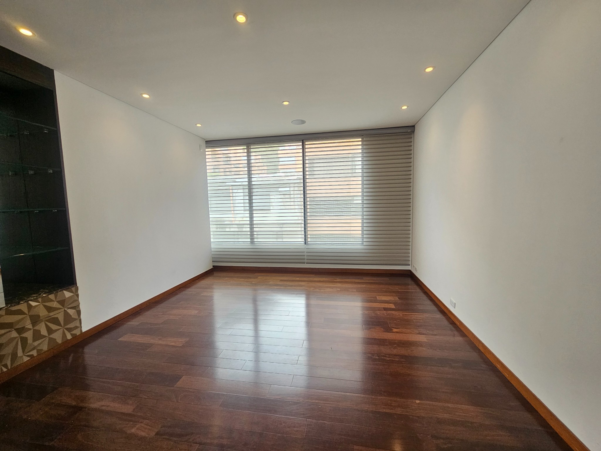 Apartamento en venta en Los Rosales, Bogotá · foto 6 de 18
