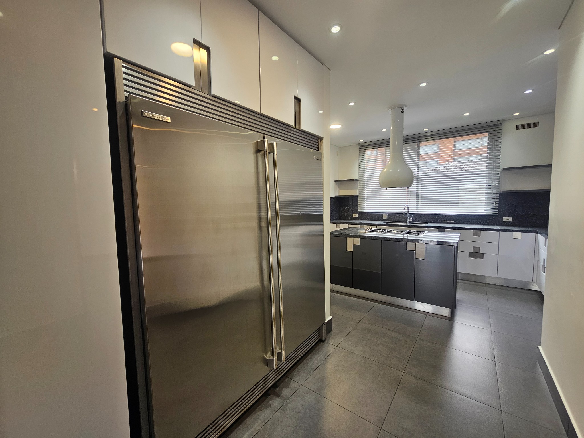 Apartamento en venta en Los Rosales, Bogotá · foto 8 de 18