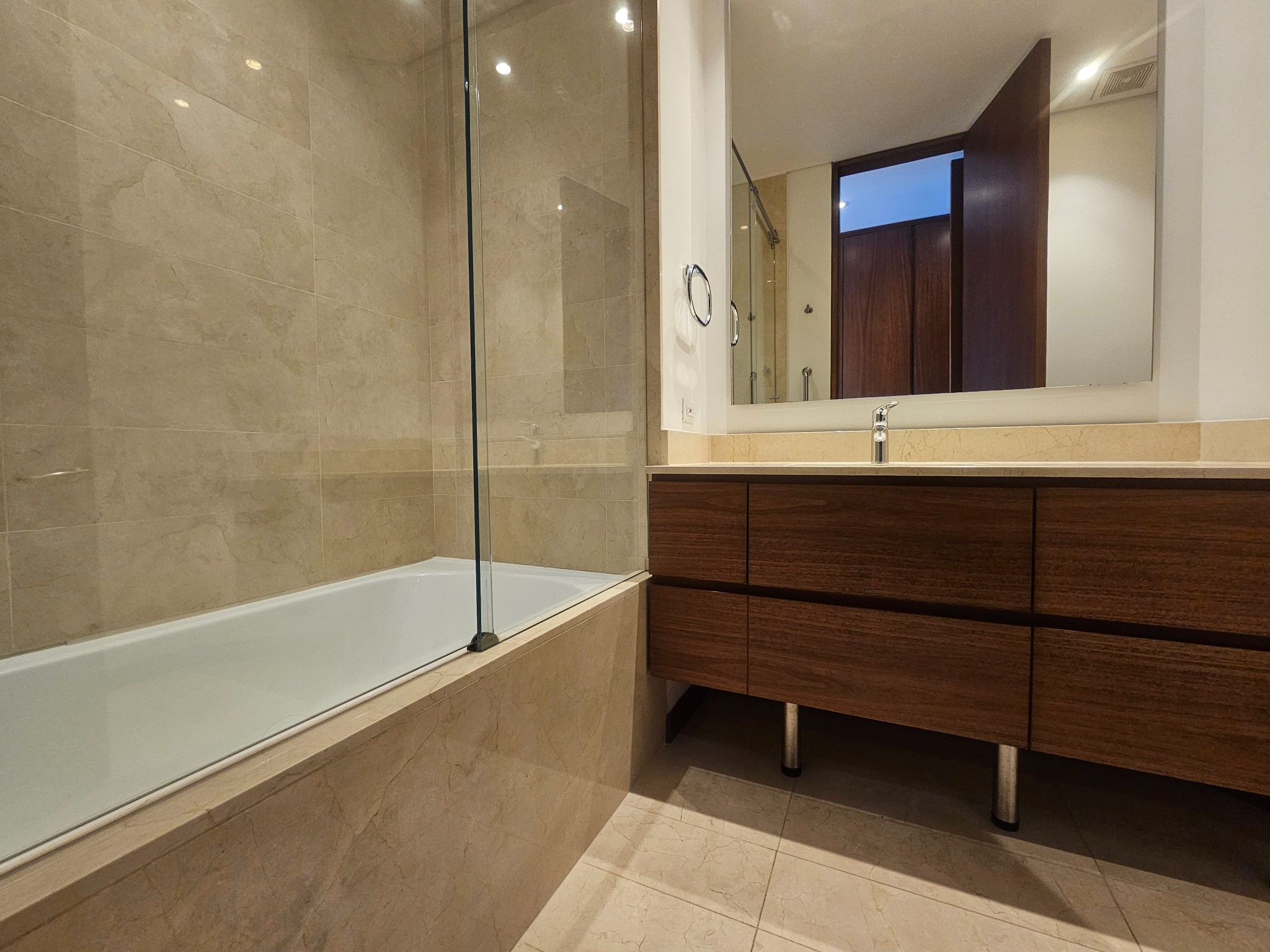 Apartamento en venta en Los Rosales, Bogotá · foto 17 de 18