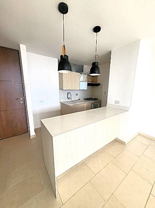Apartamento de 1 alcoba en venta en Loma De Los Gonzalez, Medellín, 55 m² · foto 16 de 24