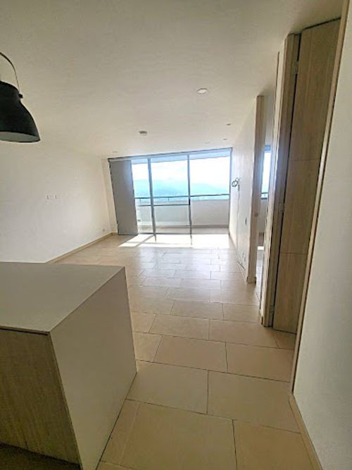 Apartamento de 1 alcoba en venta en Loma De Los Gonzalez, Medellín, 55 m² · foto 17 de 24