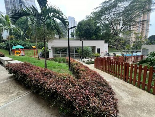 Apartamento de 1 alcoba en venta en Loma De Los Gonzalez, Medellín, 55 m² · foto 18 de 24