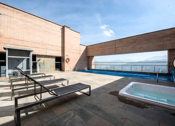 Apartamento de 1 alcoba en venta en Loma De Los Gonzalez, Medellín, 55 m² · foto 24 de 24