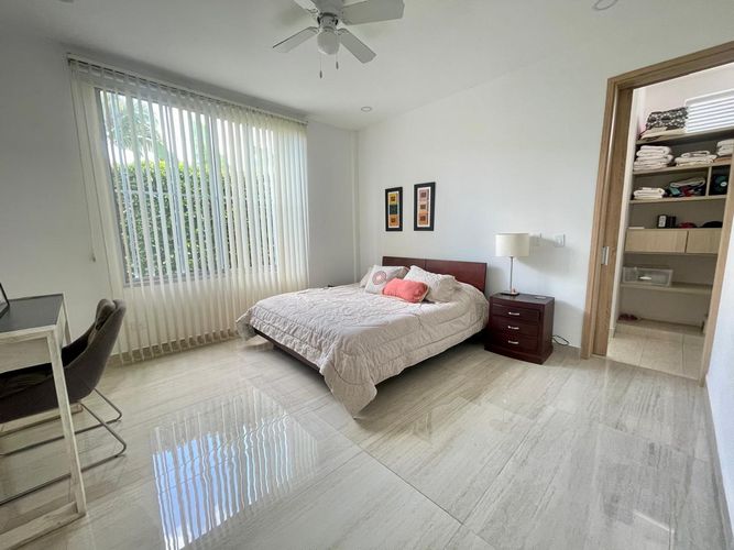 Casa de 3 alcobas en venta en Vía El Caimo, Armenia, 1035 m² · foto 17 de 24