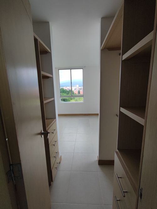 Apartamento de 3 alcobas en venta en Valle Del Lili, Cali, 60 m² · foto 18 de 19