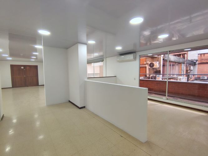 Oficina en venta en Cristo Rey, Medellín, 107 m² · foto 4 de 12