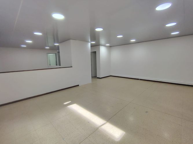 Oficina en venta en Cristo Rey, Medellín, 107 m² · foto 5 de 12