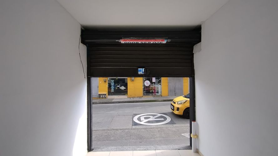 Local en arriendo en El Centro, Manizales, 30 m² · foto 2 de 10