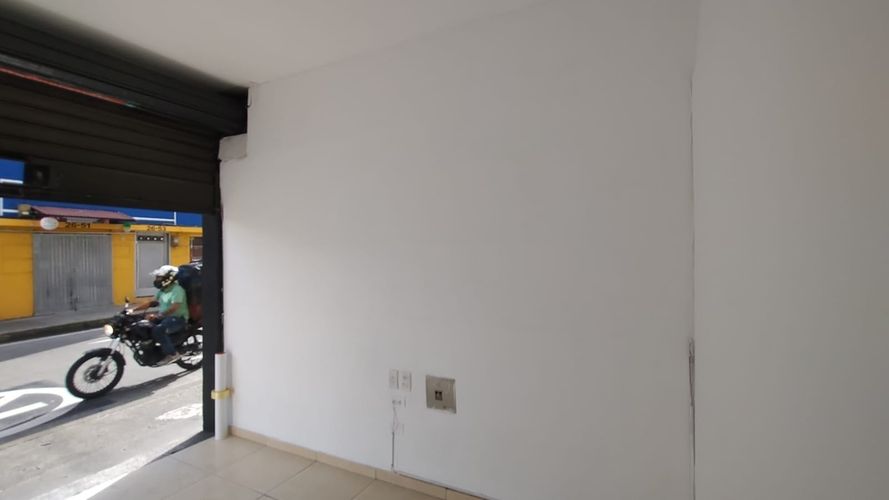 Local en arriendo en El Centro, Manizales, 30 m² · foto 7 de 10