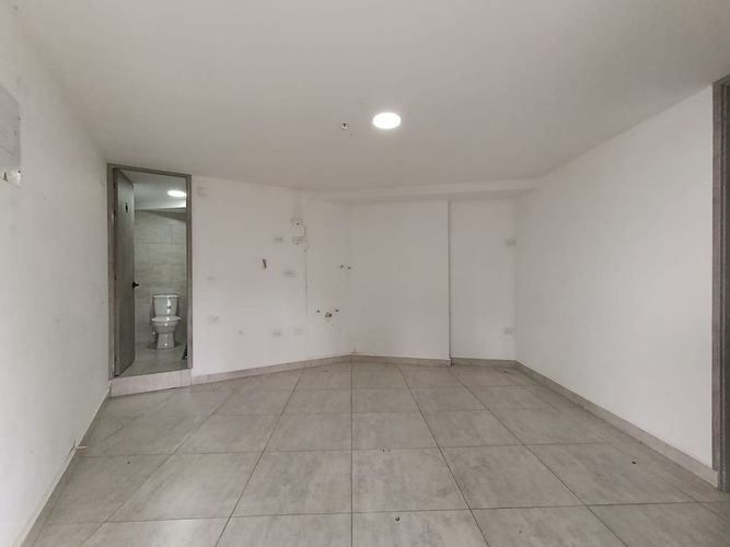 Local en arriendo en Las Lomitas, Sabaneta, 57 m² · foto 3 de 8