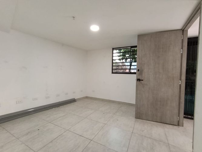 Local en arriendo en Las Lomitas, Sabaneta, 57 m² · foto 5 de 8