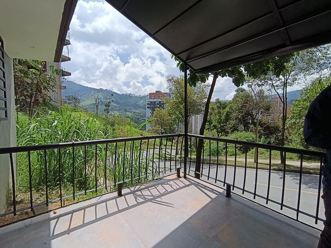 Local en arriendo en Las Lomitas, Sabaneta, 57 m² · foto 8 de 8