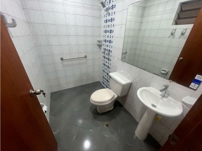 Local en arriendo en Las Acacias, Medellín, 220 m² · foto 12 de 22