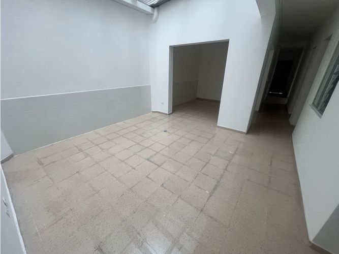 Local en arriendo en Las Acacias, Medellín, 220 m² · foto 18 de 22
