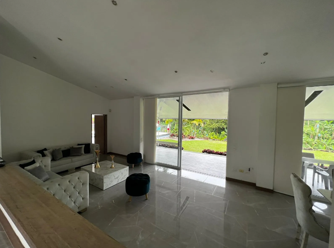 Casa de 4 alcobas en venta en Armenia · foto 3 de 18