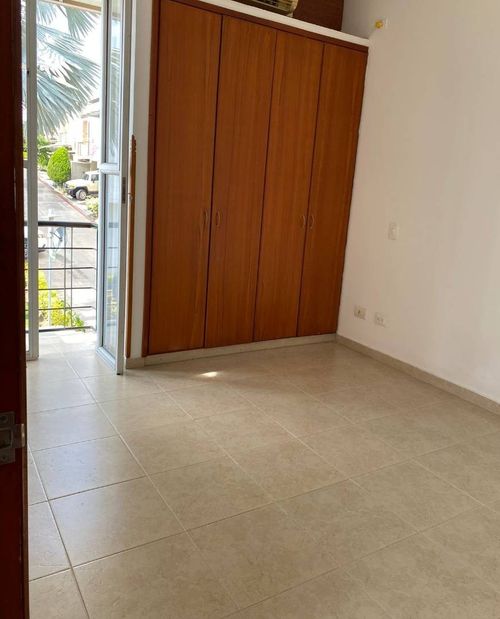 Casa de 3 alcobas en venta en La Paz, Floridablanca, 150 m² · foto 4 de 8