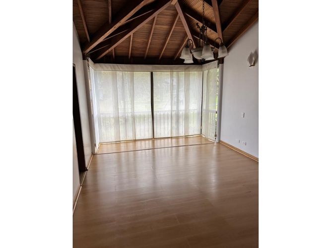 Casa de 4 alcobas en arriendo en Escobero, Medellín, 470 m² · foto 7 de 15