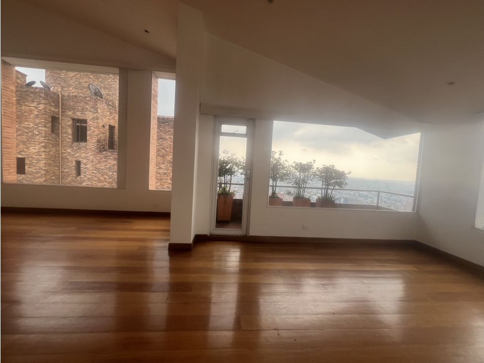 Apartamento en venta en Chicó Alto, Bogotá · foto 2 de 20