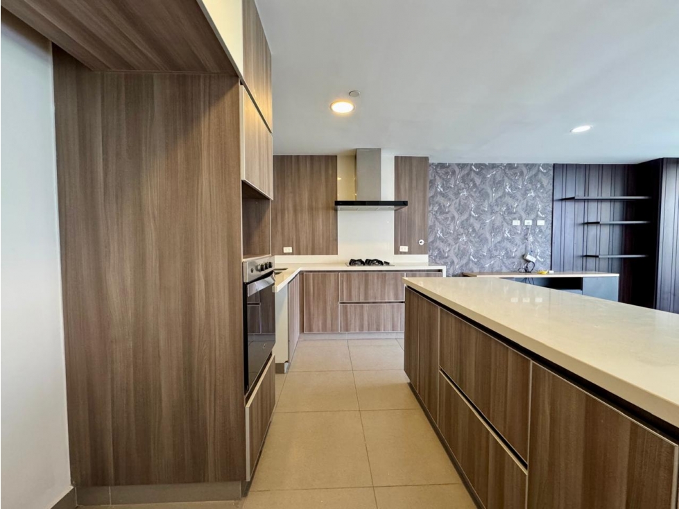 Apartamento en venta en Loma De Las Brujas, Envigado · foto 4 de 21