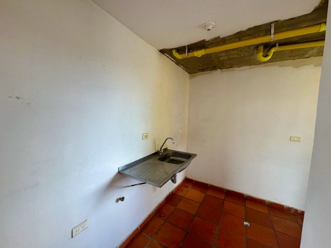 Apartamento de 3 alcobas en venta en Villa Antigua, Villa del Rosario, 50 m² · foto 4 de 16