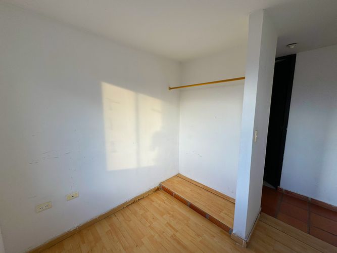 Apartamento de 3 alcobas en venta en Villa Antigua, Villa del Rosario, 50 m² · foto 7 de 16