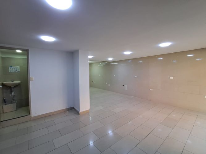 Local en arriendo en Laureles, Medellín, 45 m² · foto 5 de 18