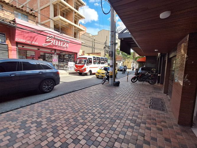 Local en arriendo en Laureles, Medellín, 45 m² · foto 8 de 18