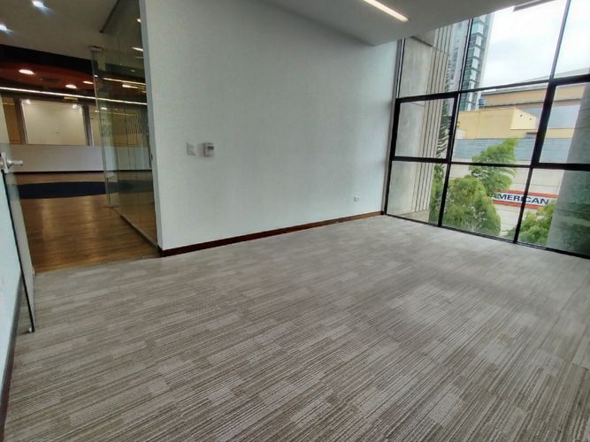 Oficina en arriendo en Astorga, Medellín, 203 m² · foto 2 de 10