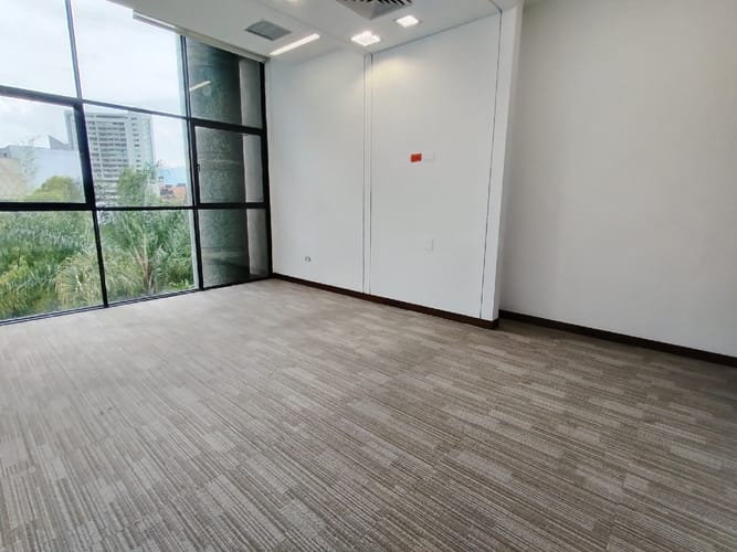 Oficina en arriendo en Astorga, Medellín, 203 m² · foto 3 de 10