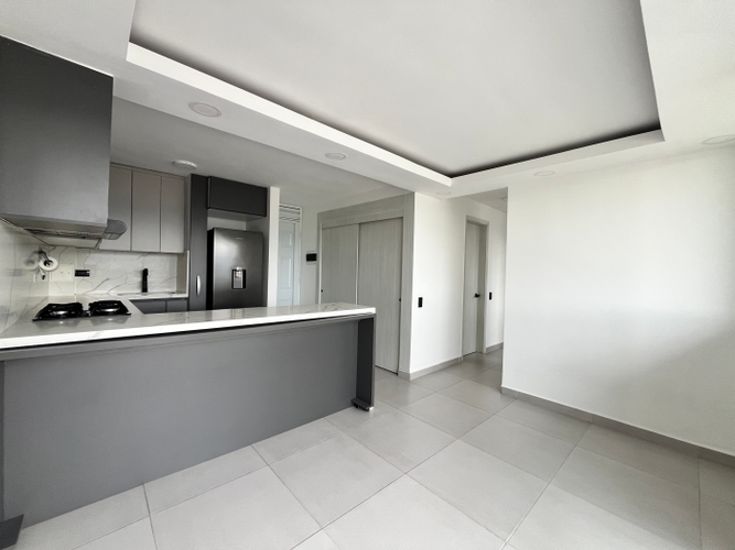 Apartamento de 3 alcobas en venta en La Alborada, Cali, 55 m² · foto 6 de 23
