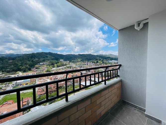 Apartamento de 2 alcobas en venta en La Brizuela, Guarne, 51 m² · foto 11 de 11