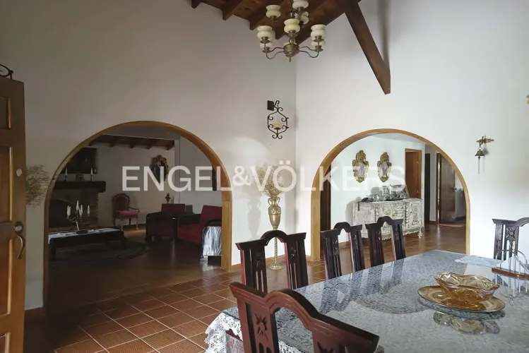 Casa de 6 alcobas en venta en Guamito, La Ceja, 550 m² · foto 6 de 8
