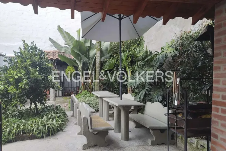 Casa de 6 alcobas en venta en Guamito, La Ceja, 550 m² · foto 4 de 8