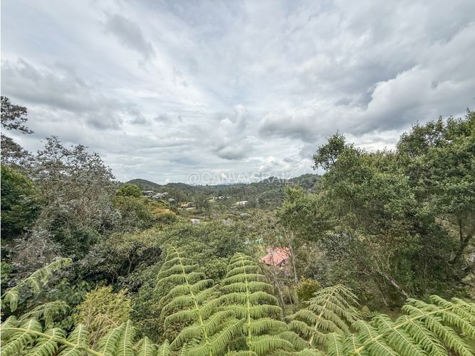 Casa de 4 alcobas en venta en Escobero, Envigado, 236 m² · foto 17 de 21