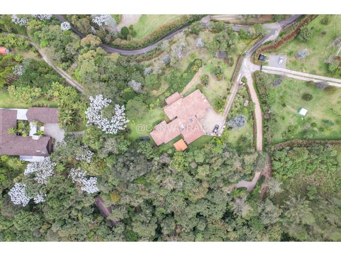 Casa de 4 alcobas en venta en Escobero, Envigado, 236 m² · foto 21 de 21
