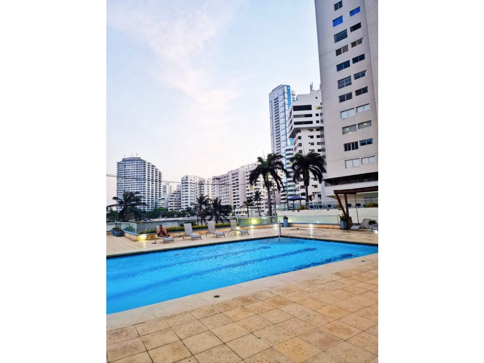 Apartamento en venta en El Laguito, Cartagena · foto 3 de 18