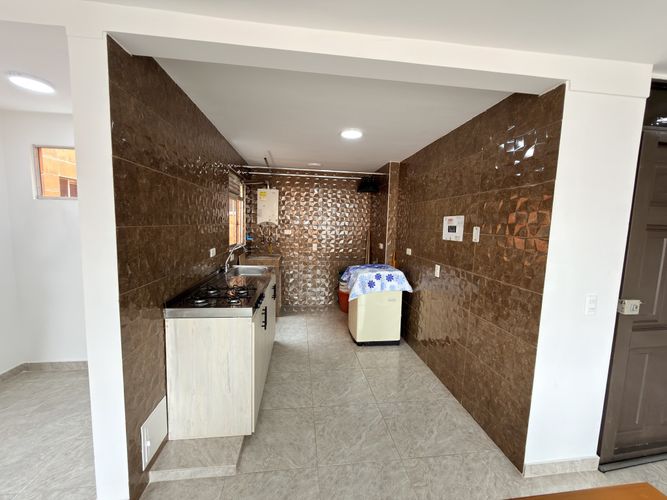 Apartamento de 3 alcobas en venta en Echavarria, Madrid, 65 m² · foto 6 de 19