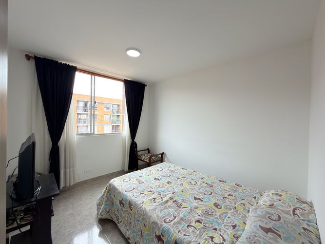 Apartamento de 3 alcobas en venta en Echavarria, Madrid, 65 m² · foto 14 de 19