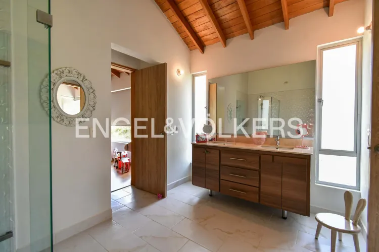 Casa de 6 alcobas en venta en San Nicolas, La Ceja, 458 m² · foto 18 de 18