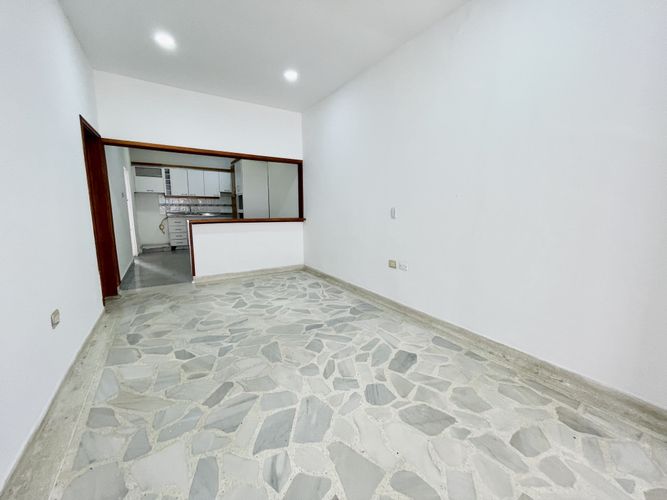 Casa de 4 alcobas en venta en 11 De Noviembre, Los Patios, 204 m² · foto 2 de 23