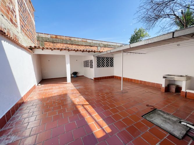 Casa de 4 alcobas en venta en 11 De Noviembre, Los Patios, 204 m² · foto 20 de 23