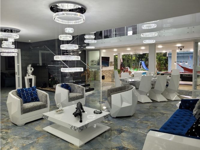 Casa de 7 alcobas en venta en Las Mercedes, Jamundí, 1400 m² · foto 9 de 24
