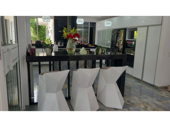 Casa de 7 alcobas en venta en Las Mercedes, Jamundí, 1400 m² · foto 13 de 24