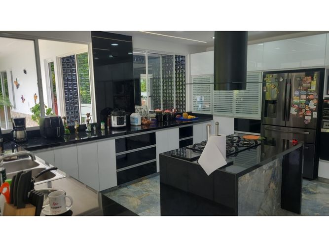 Casa de 7 alcobas en venta en Las Mercedes, Jamundí, 1400 m² · foto 15 de 24