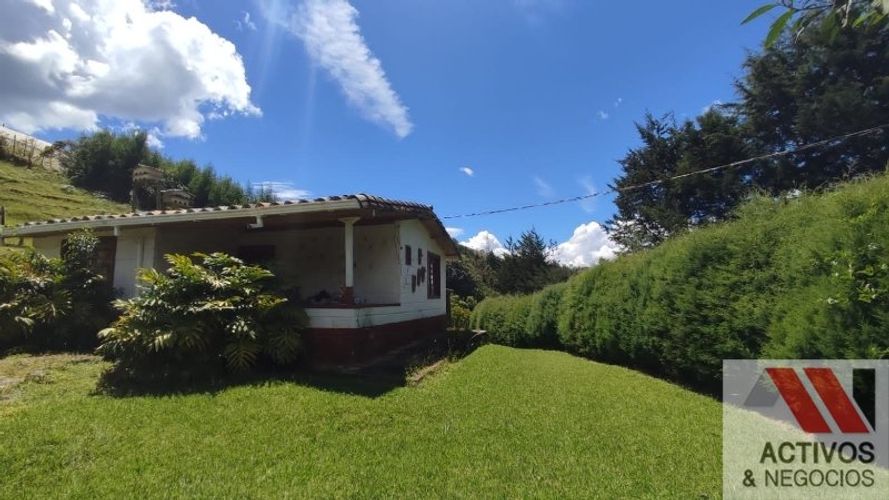 Finca en venta en Guarne, 38000 m² · foto 2 de 9